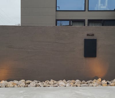 パイナルウォールで実現！シンプルモダンな外観｜静岡県浜松市　個人宅外構