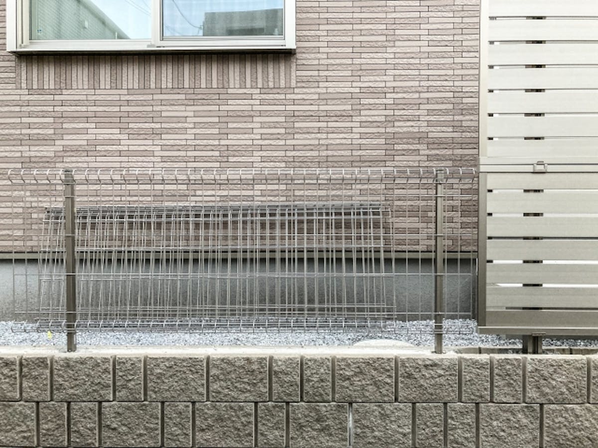 境界フェンス