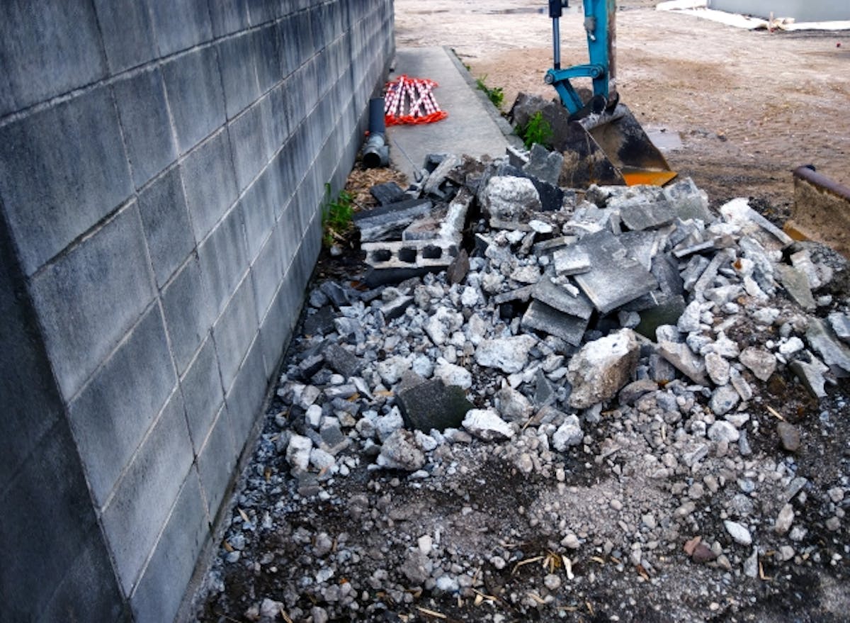 ブロック塀　工事