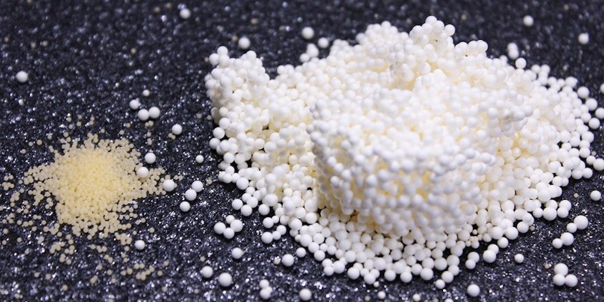 パイナルフォーム原料ビーズ